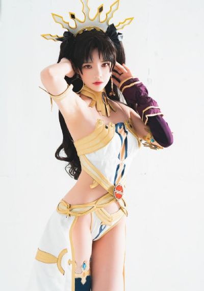 电影女虐