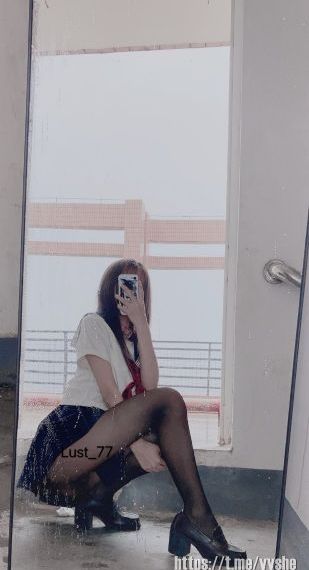 厨房大战刚结婚的少妇在线观看