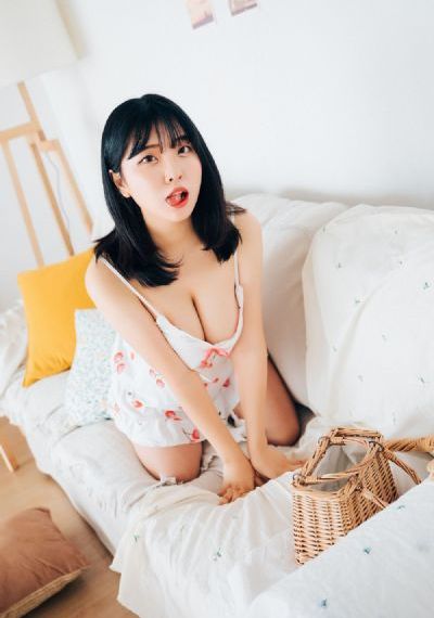 小说豪乳老师刘艳