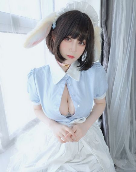 年轻的老师在线播放