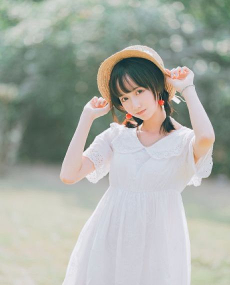 女大学生沙龙服务