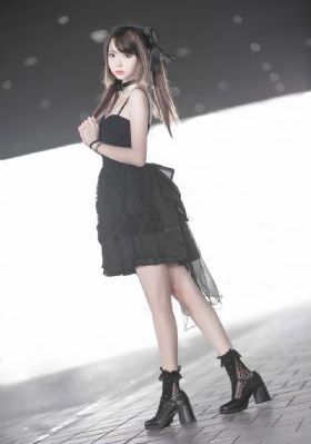 《女教师》未删减